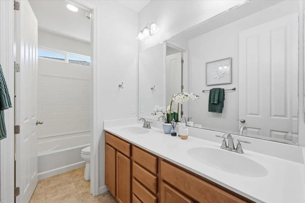 Photo of 1367 Shore Drive