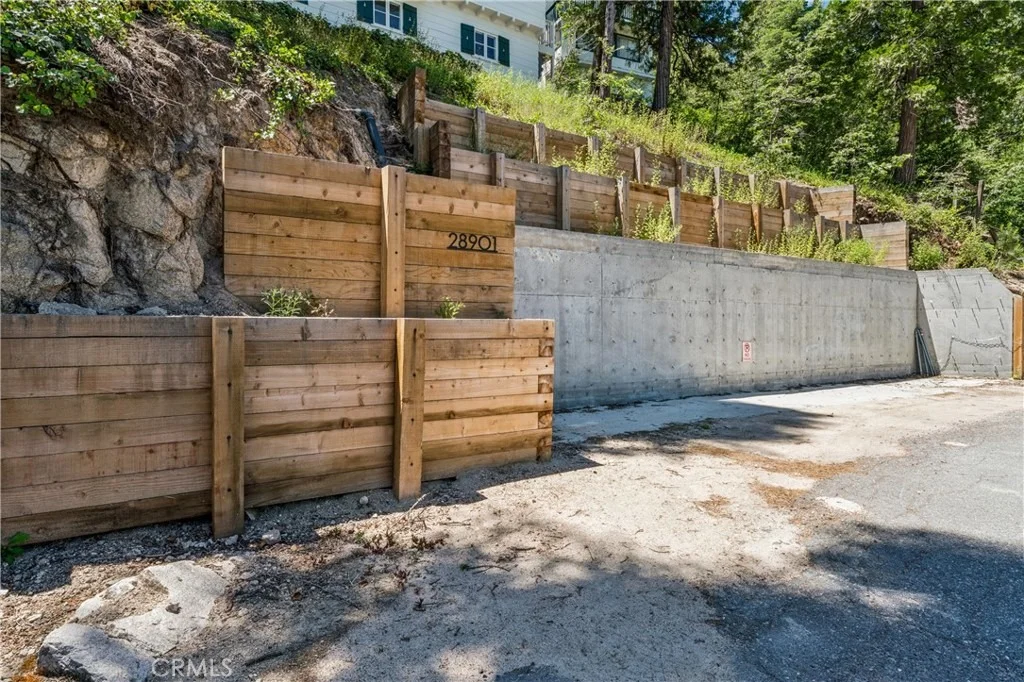 Photo of 28901 Palisades