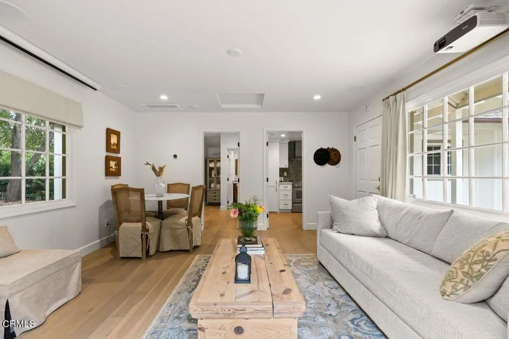 Photo of 601 Foothill Road