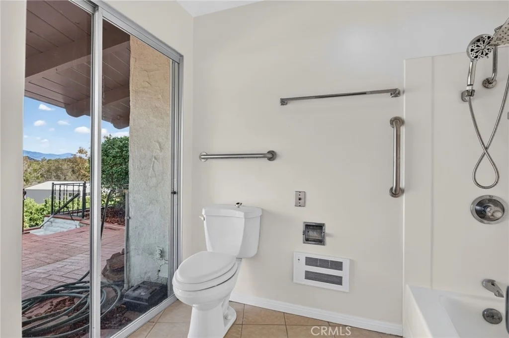Photo of 2801 E Mission Road