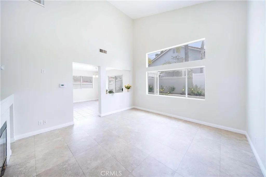 Photo of 877 Willowcreek