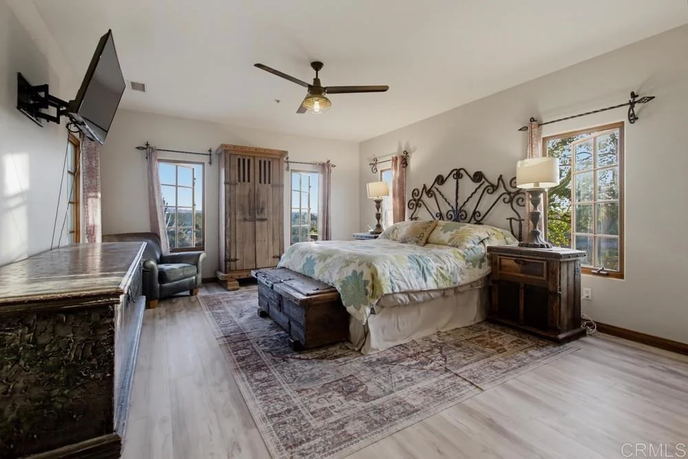 Photo of 6944 West Lilac