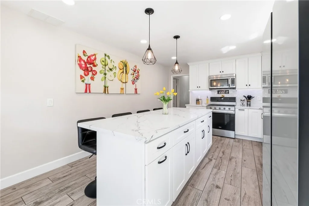 Photo of 1585 Camelot