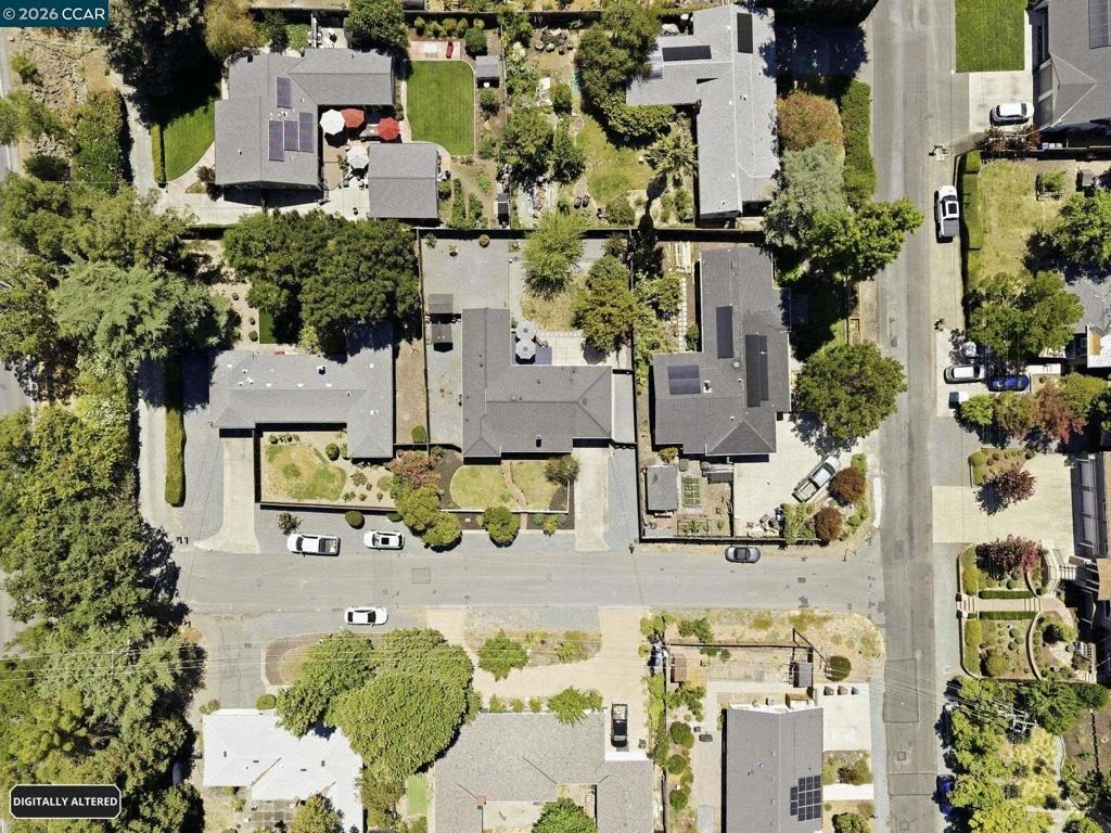 Photo of 8 Lander Dr