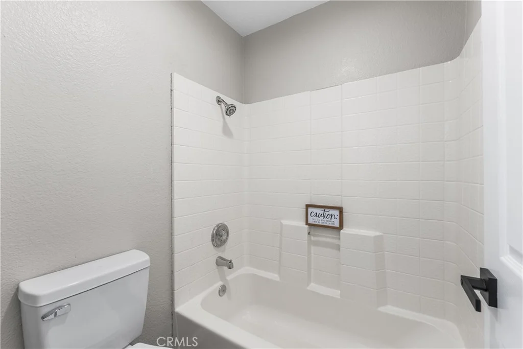 Photo of 40043 Tilbury Drive