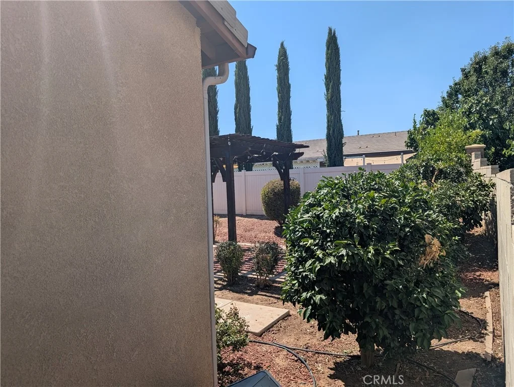 Photo of 26439 Redoak Street