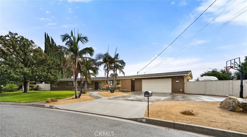 Photo of 13027 Burns Lane