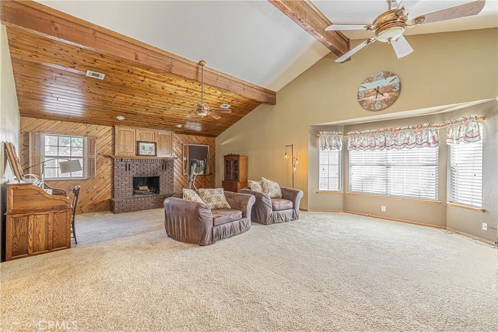 Photo of 43118 Roulette Lane