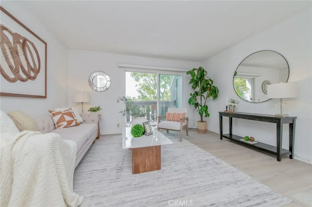 Photo of 44 Fallbrook