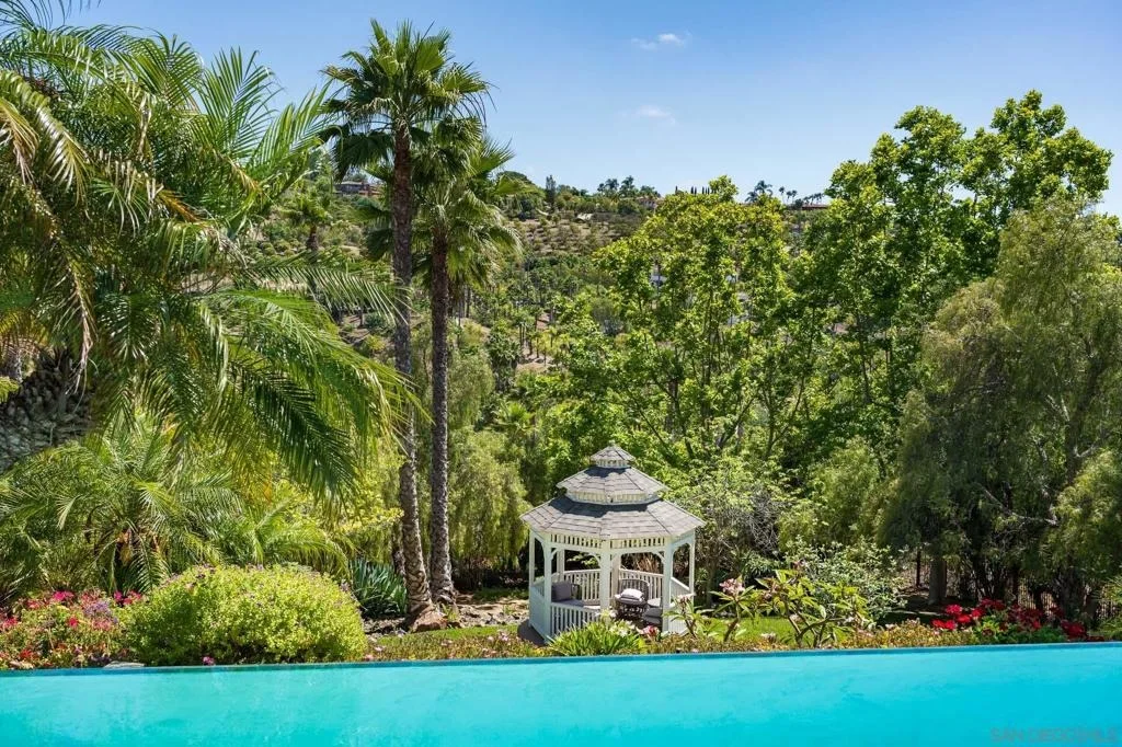 Photo of 6171 Avenida Del Duque