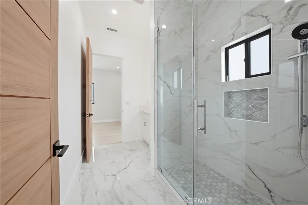 Photo of 2126 Havemeyer Lane