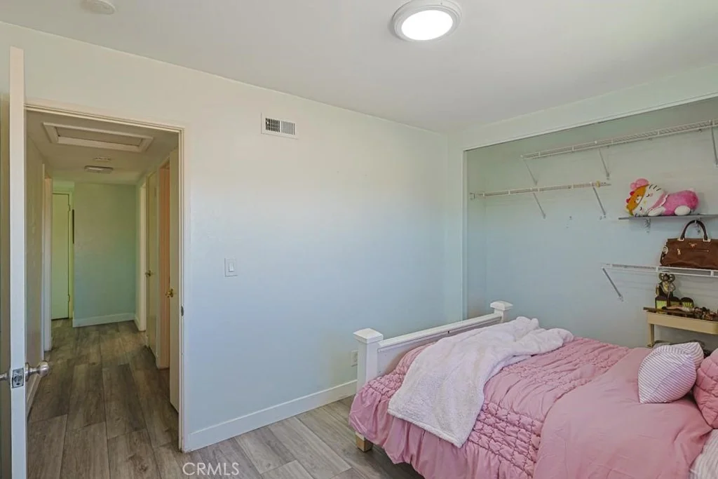 Photo of 11077 Robinson