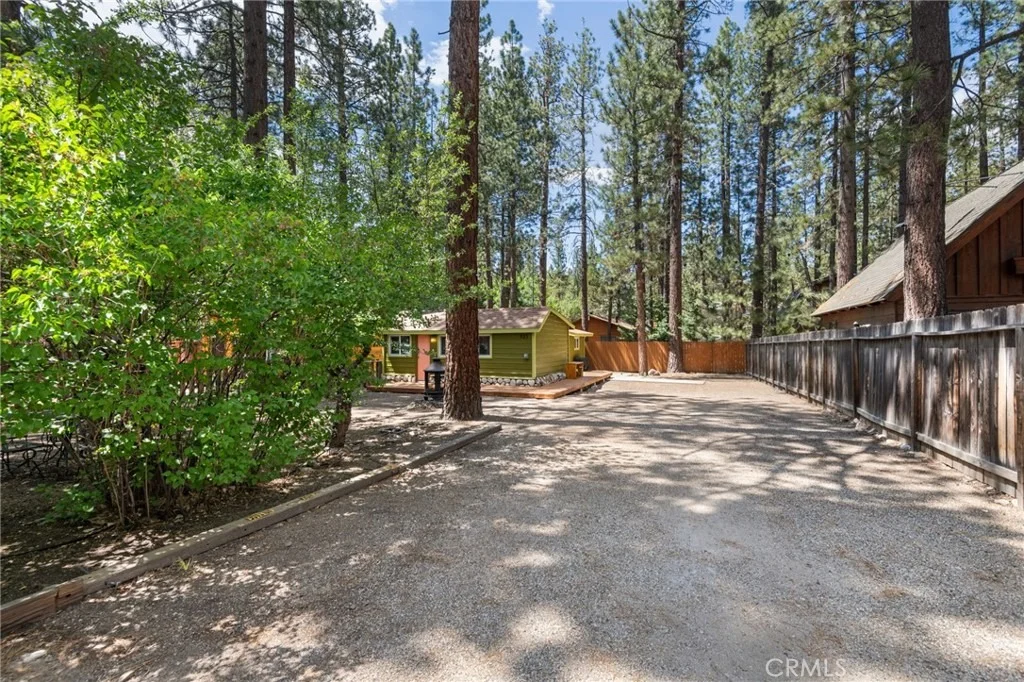 Photo of 925 W Rainbow Boulevard