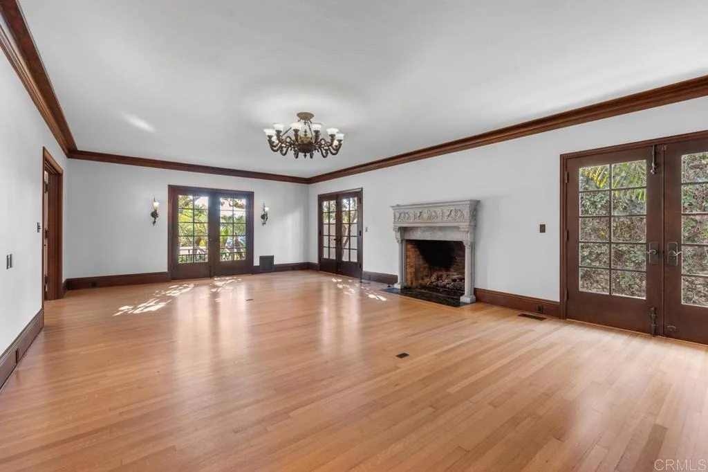 Photo of 1015 Alameda Boulevard