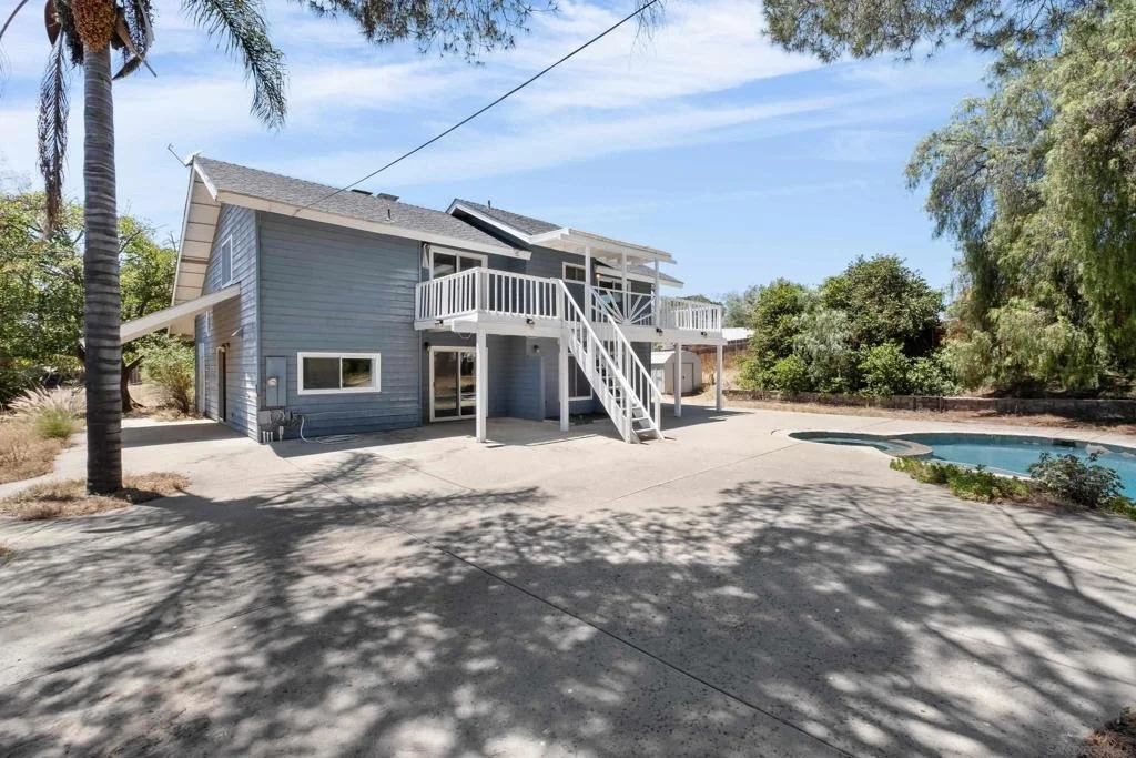 Photo of 2827 N Victoria Drive