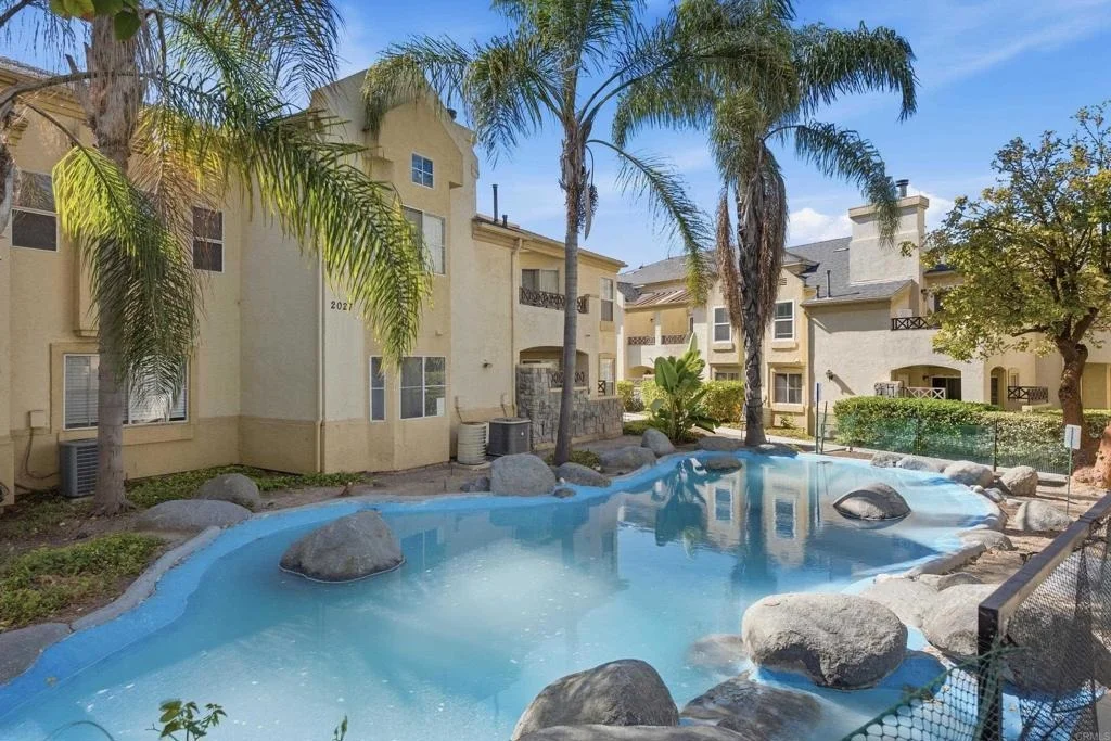 Photo of Unit 102 at 2035 Lakeridge Circle