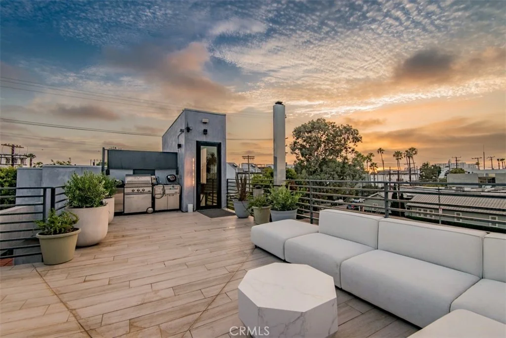 Photo of 708 Hampton Drive