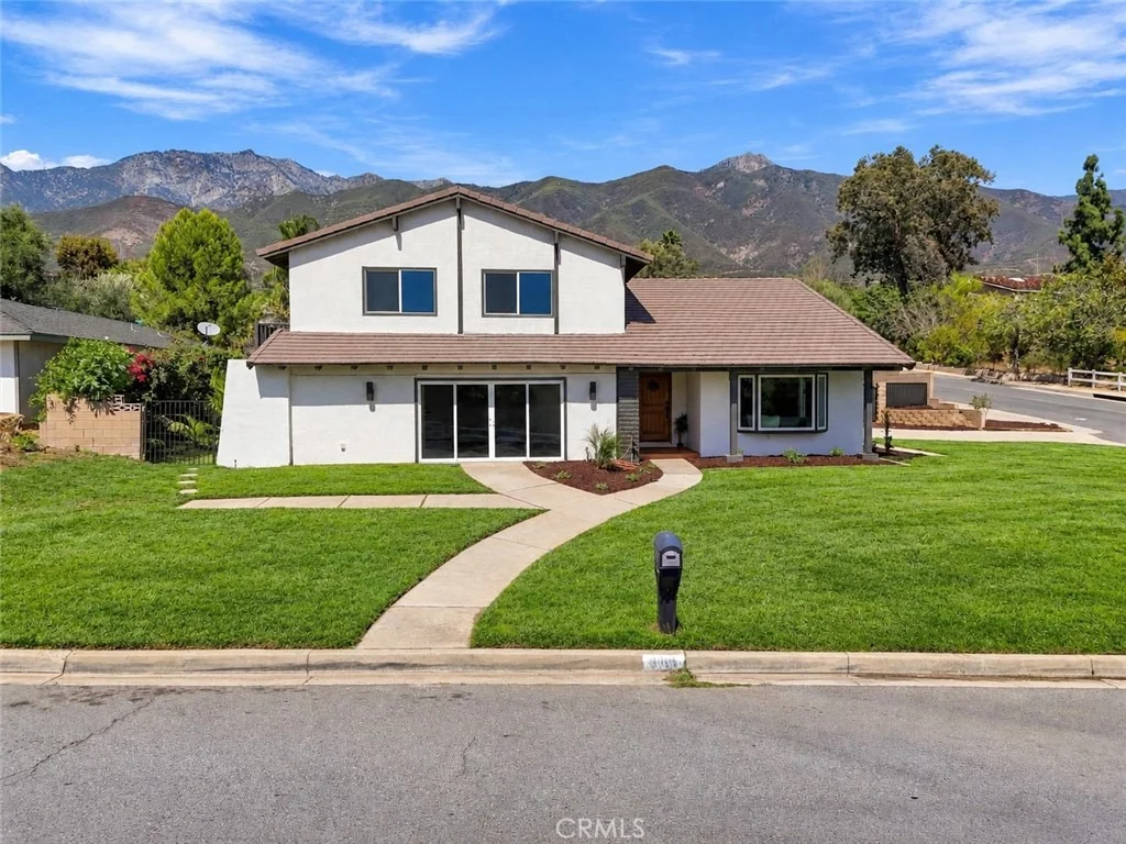 Photo of 9086 Hillside