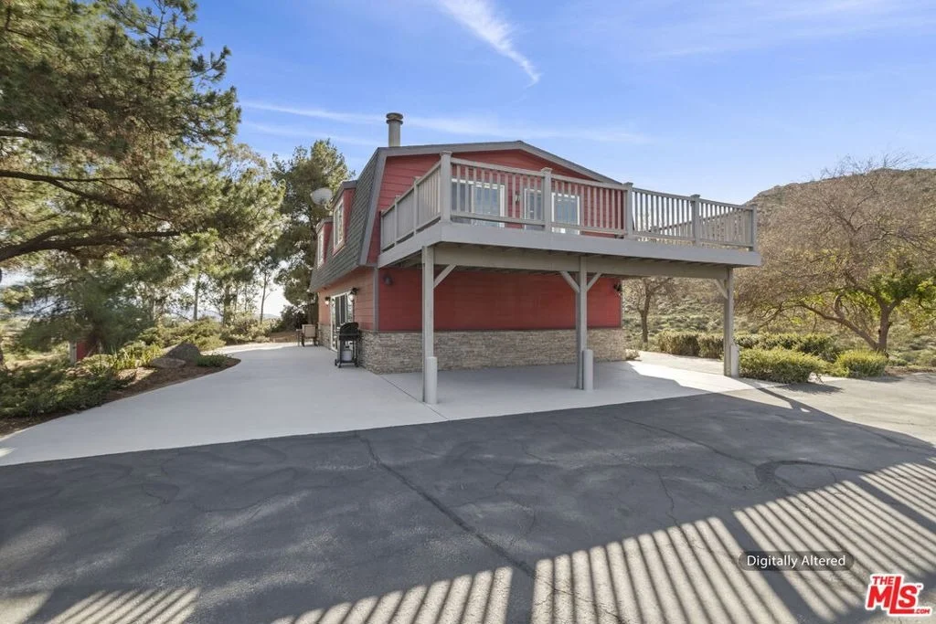 Photo of 36880 E Benton Road