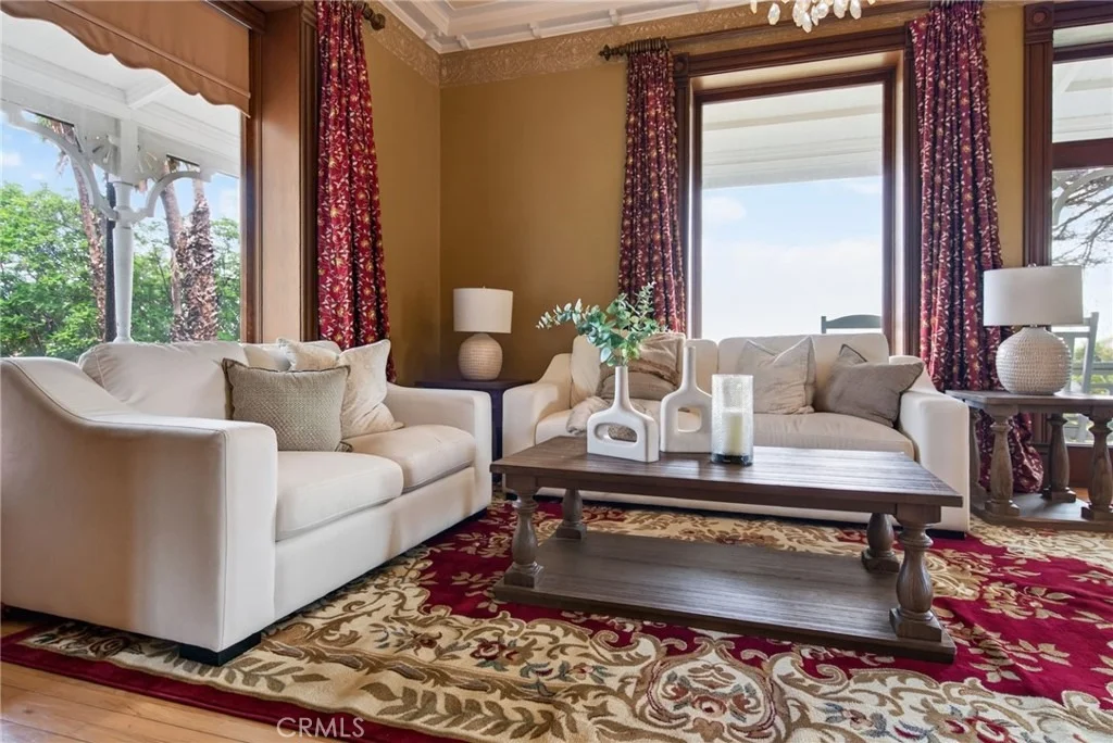 Photo of 2812 Ivy