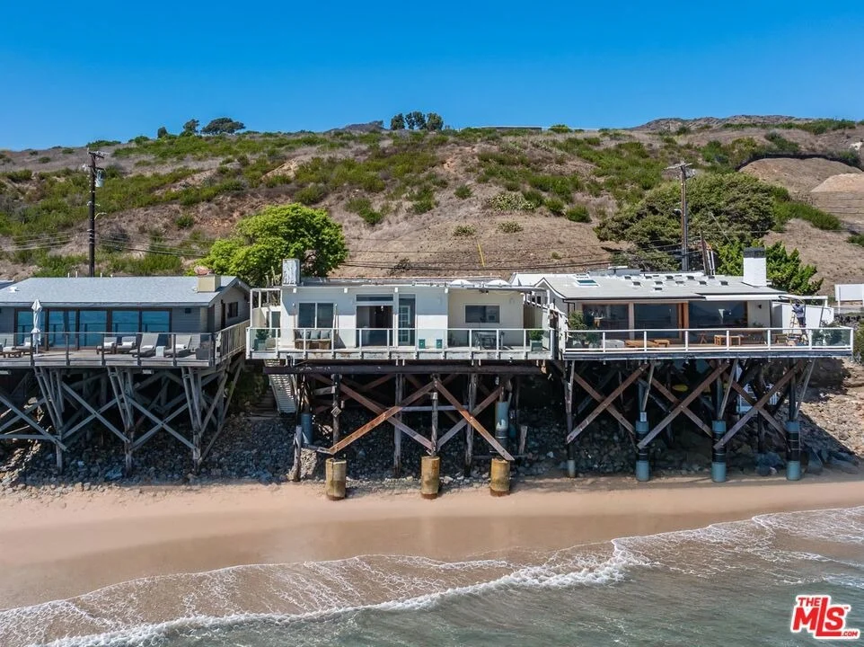Photo of 24216 Malibu Road