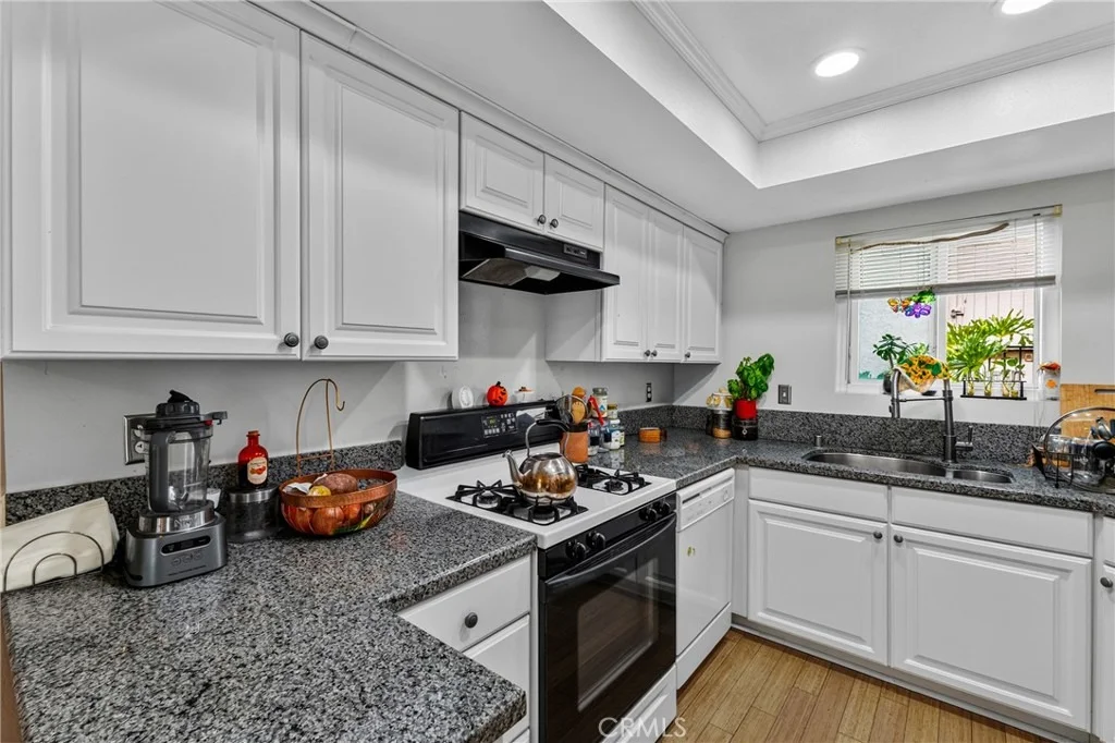 Photo of Unit 20 at 2112 E Vista