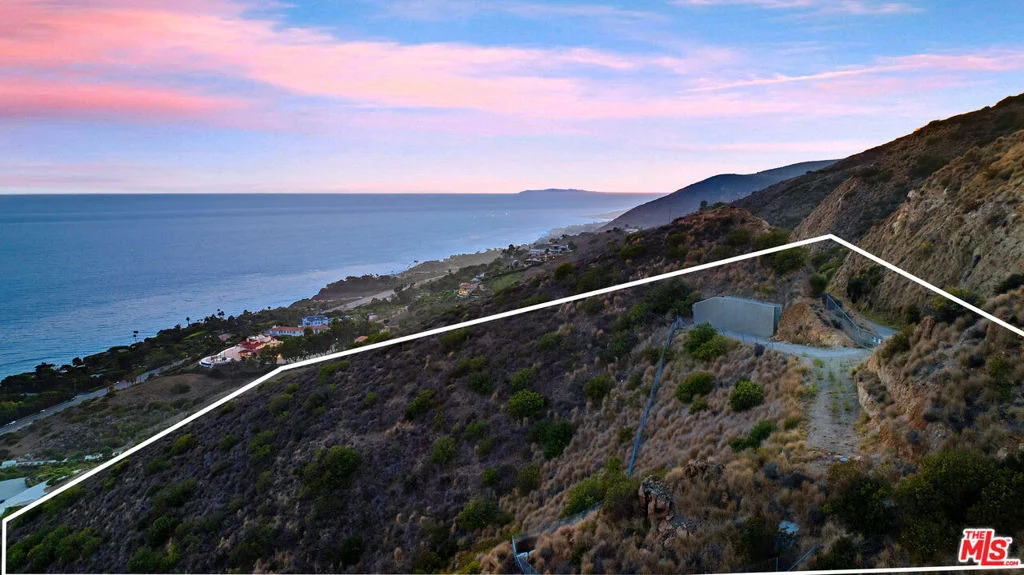 Photo of 4140 Encinal Canyon Road
