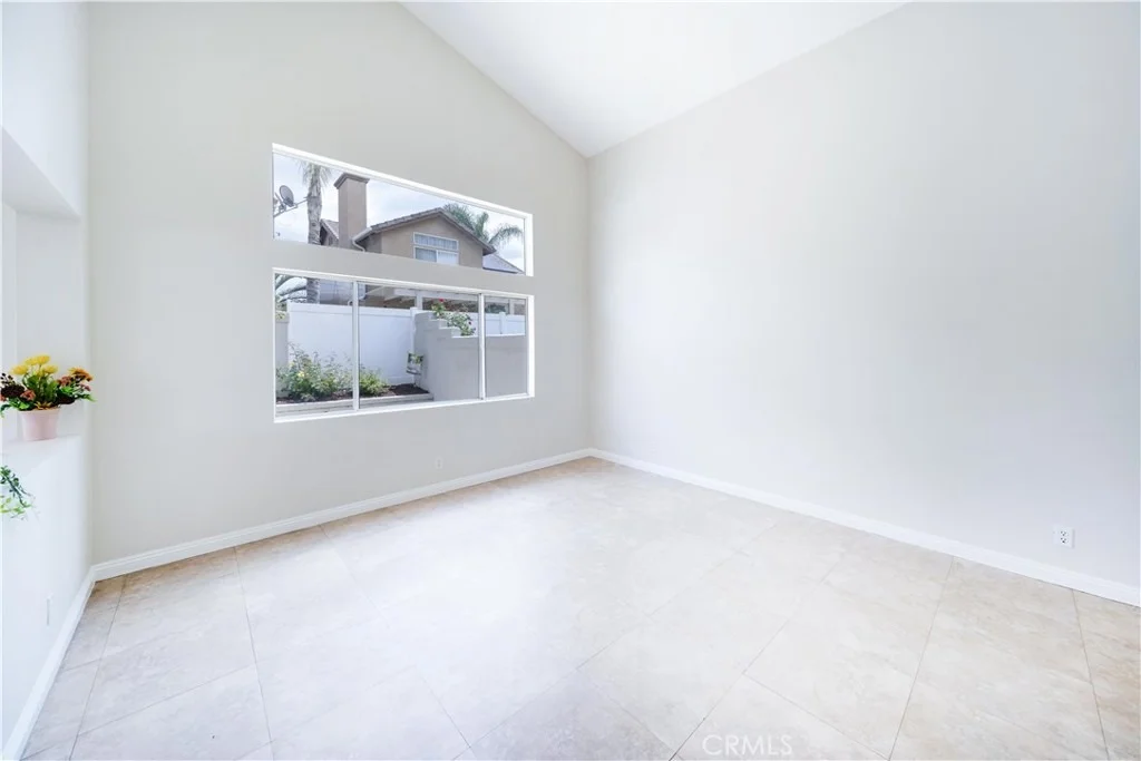 Photo of 877 Willowcreek
