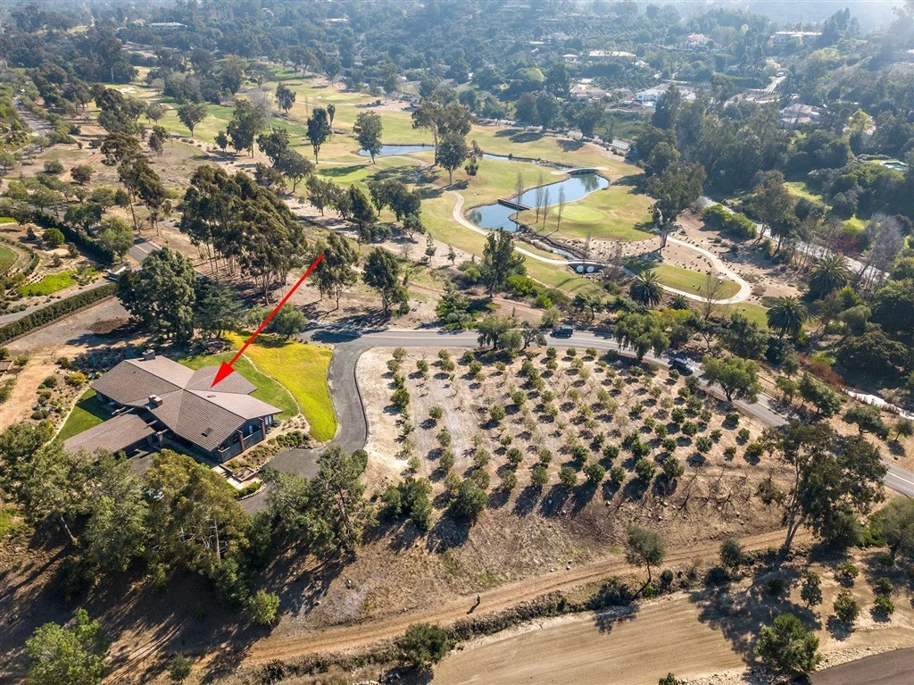 Photo of 4972 San Elijo