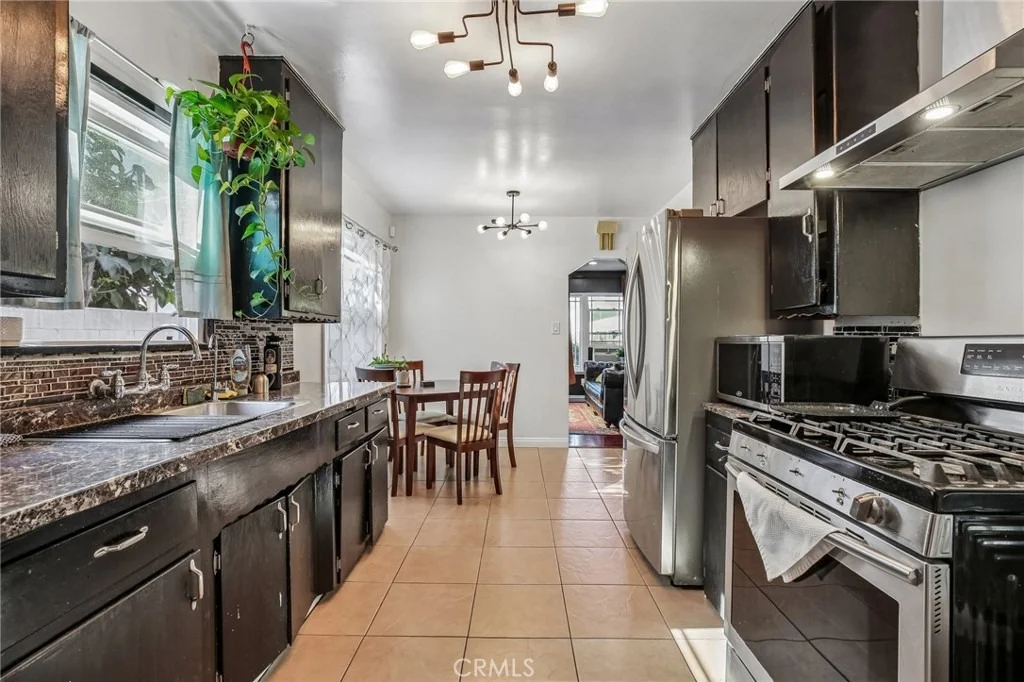 Photo of 8558 Park