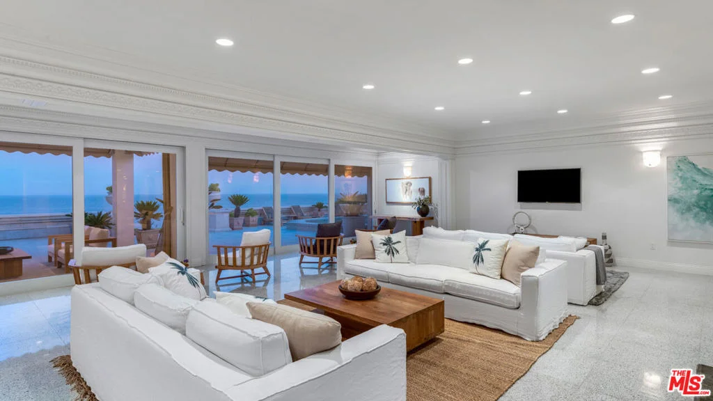 Photo of 29000 Cliffside Drive