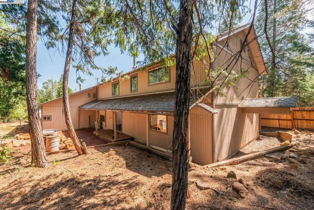 Photo of 230 Mary Ave