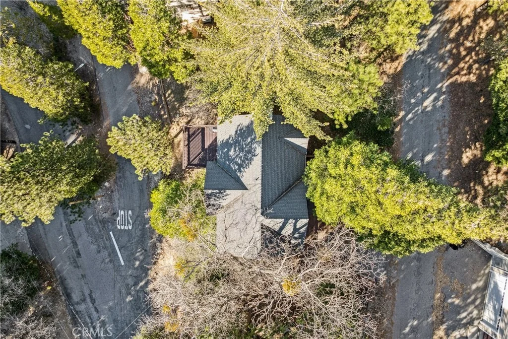 Photo of 305 Summit Road