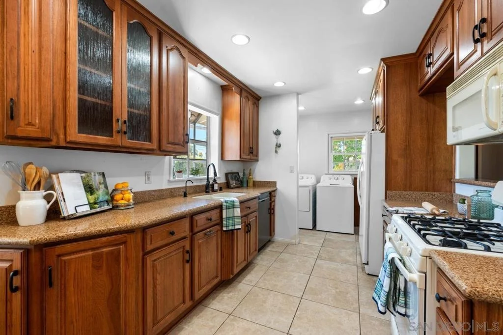 Photo of 6031 Sinton