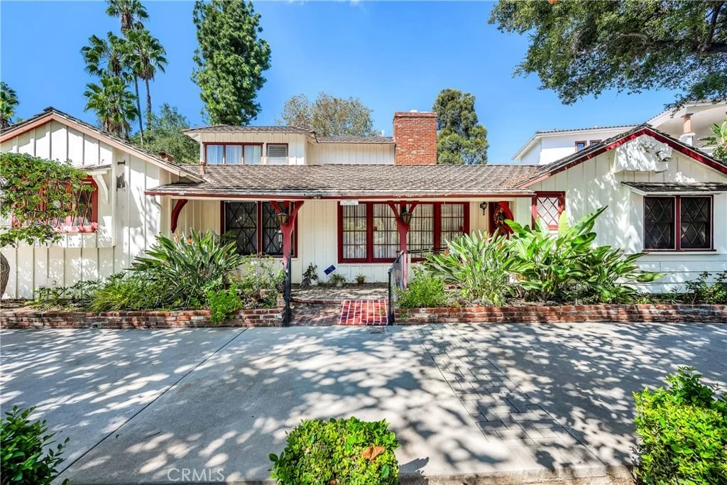Photo of 4317 Petit Avenue