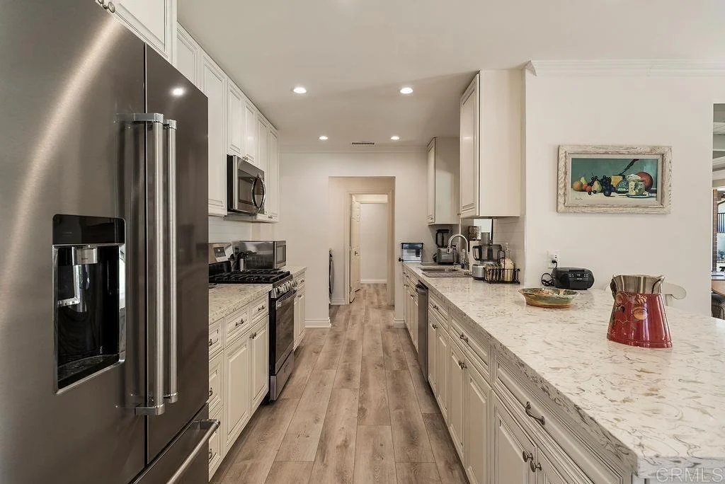 Photo of 453 W Laurel Avenue