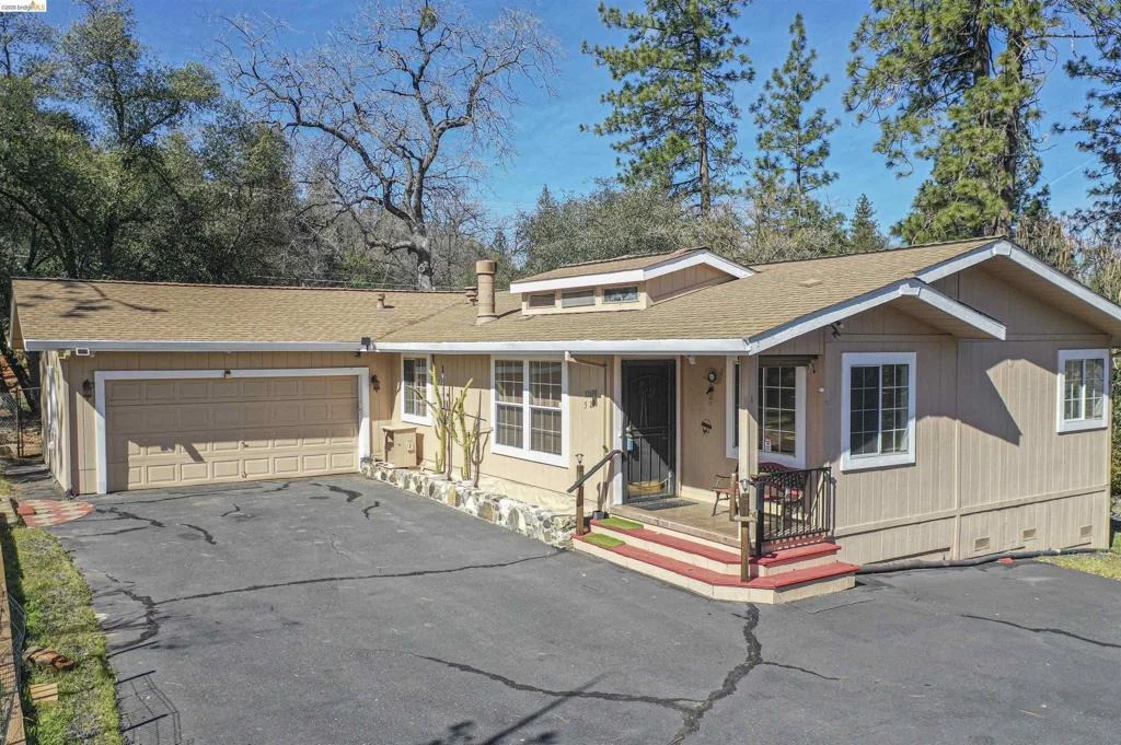 Photo of 12690 Mueller Dr