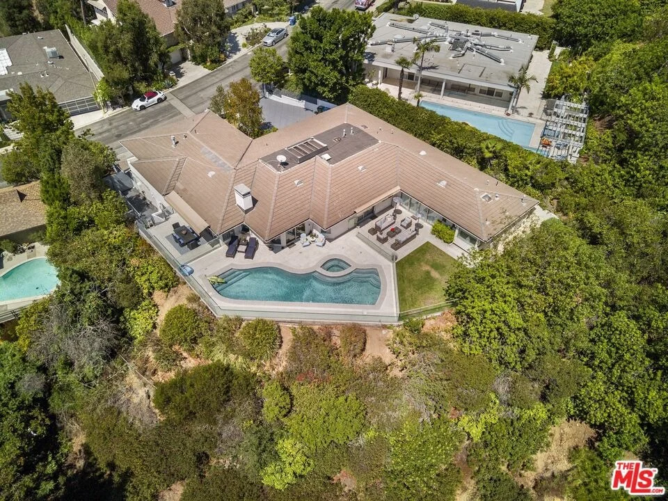 Photo of 9626 Highridge Drive