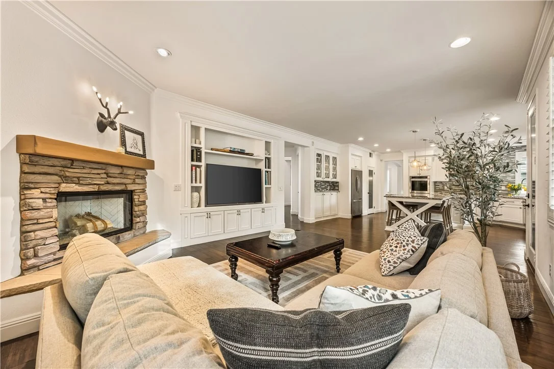 Photo of 37701 Oxford Drive