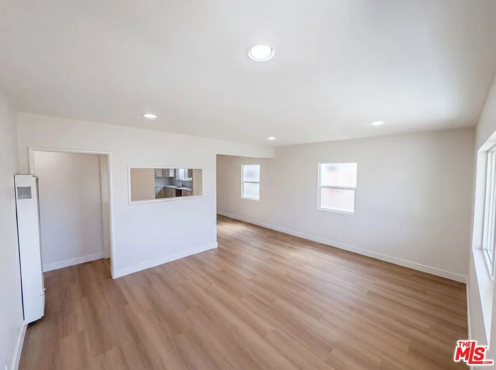 Photo of 818 W 130th Street