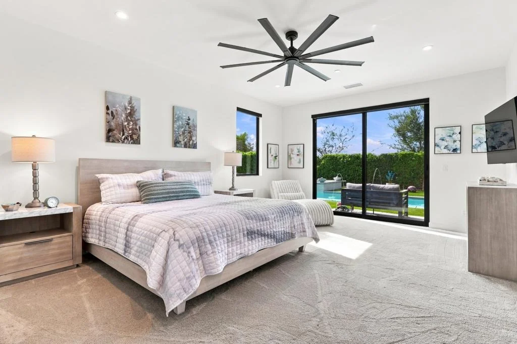 Photo of 57964 Salida Del Sol
