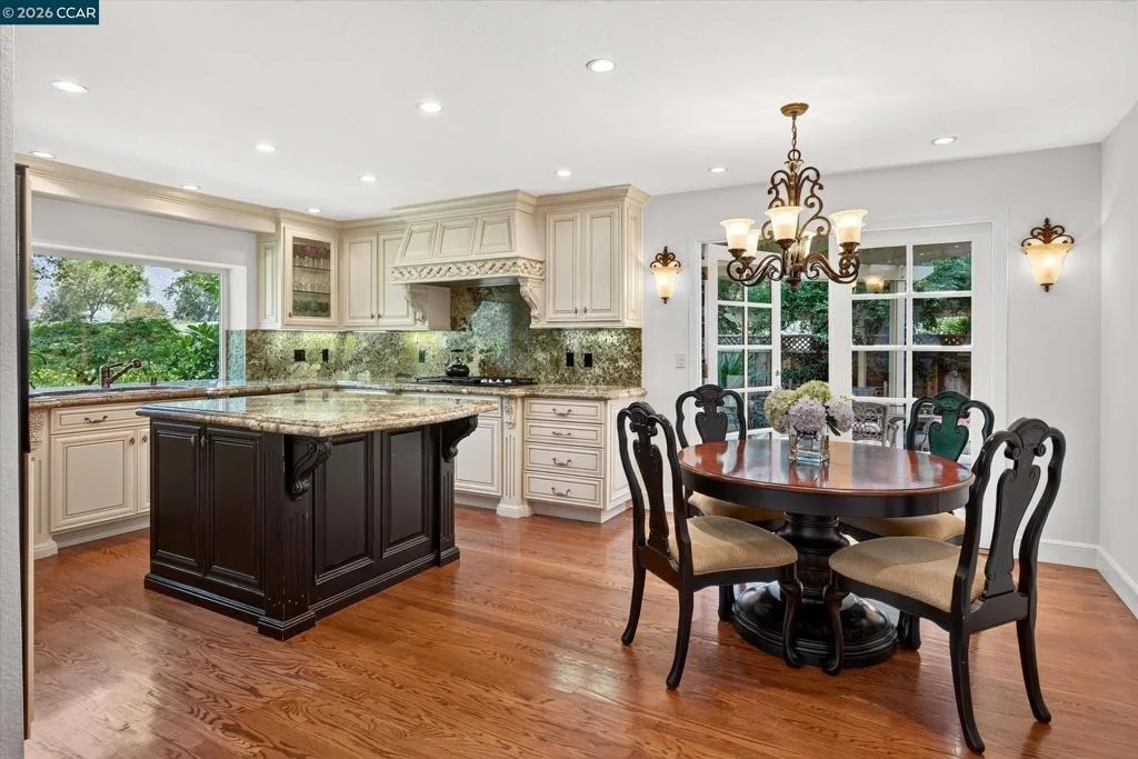 Photo of 549 Buttonwood Dr