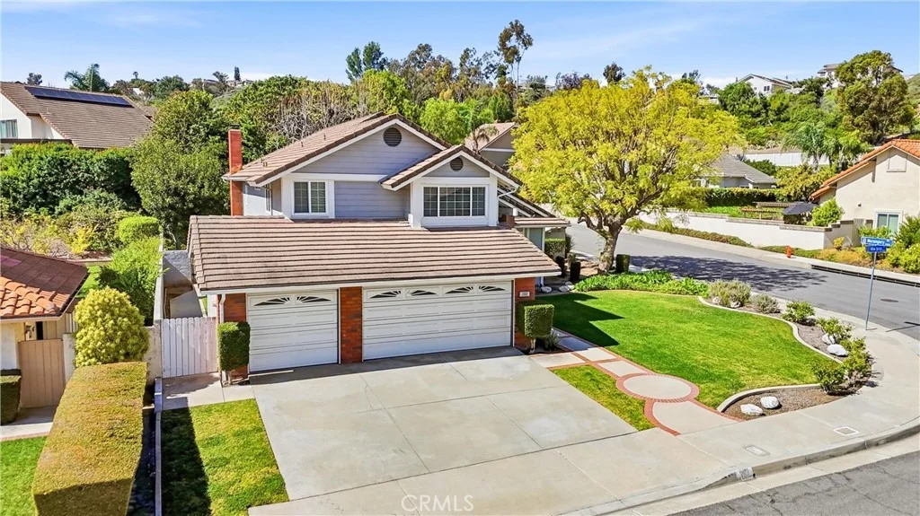 Photo of 282 N Willow Springs
