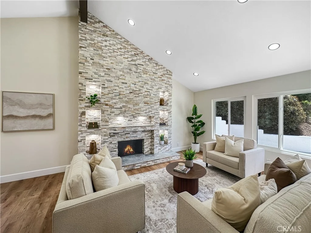 Photo of 5519 E Avenida Palmar