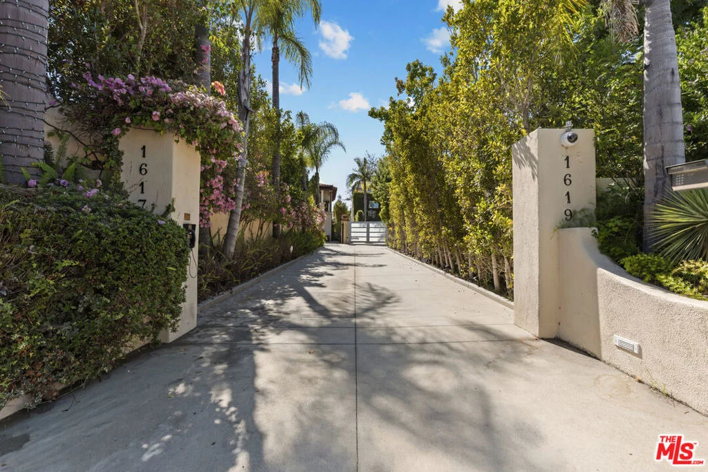 Photo of 1617 Tower Grove Drive