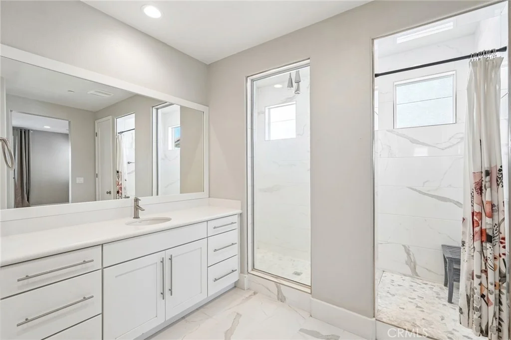Photo of 34454 Bloomberry
