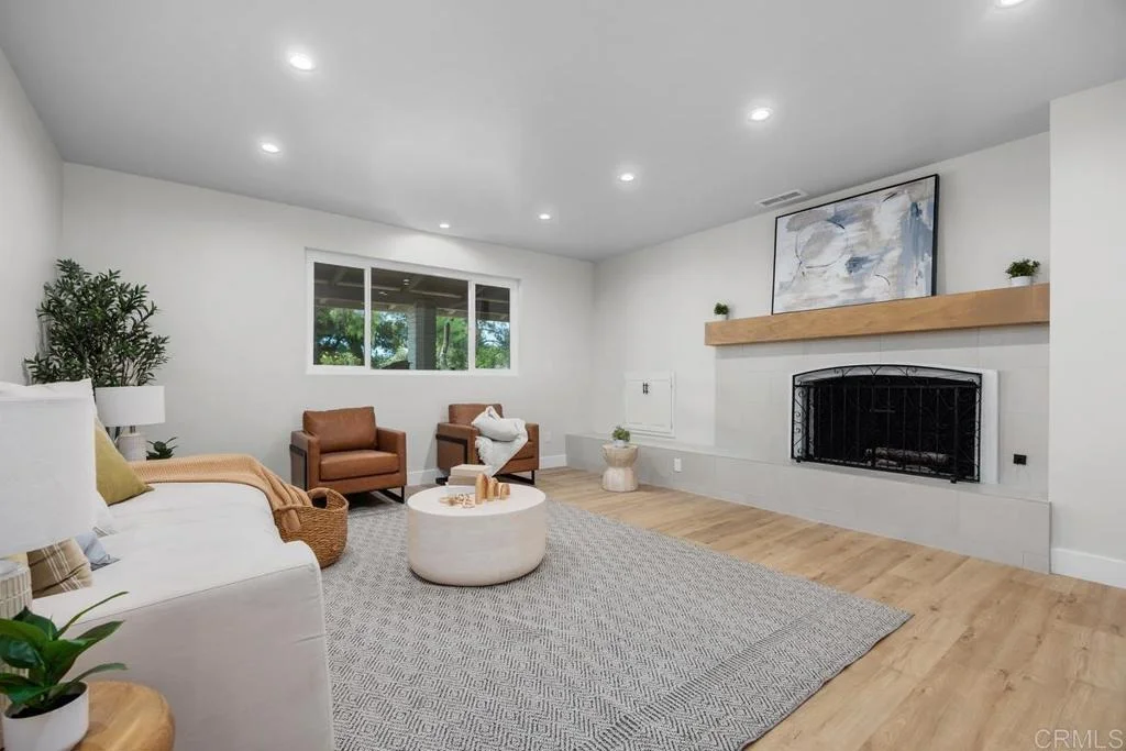 Photo of 1140 Pasadero Drive