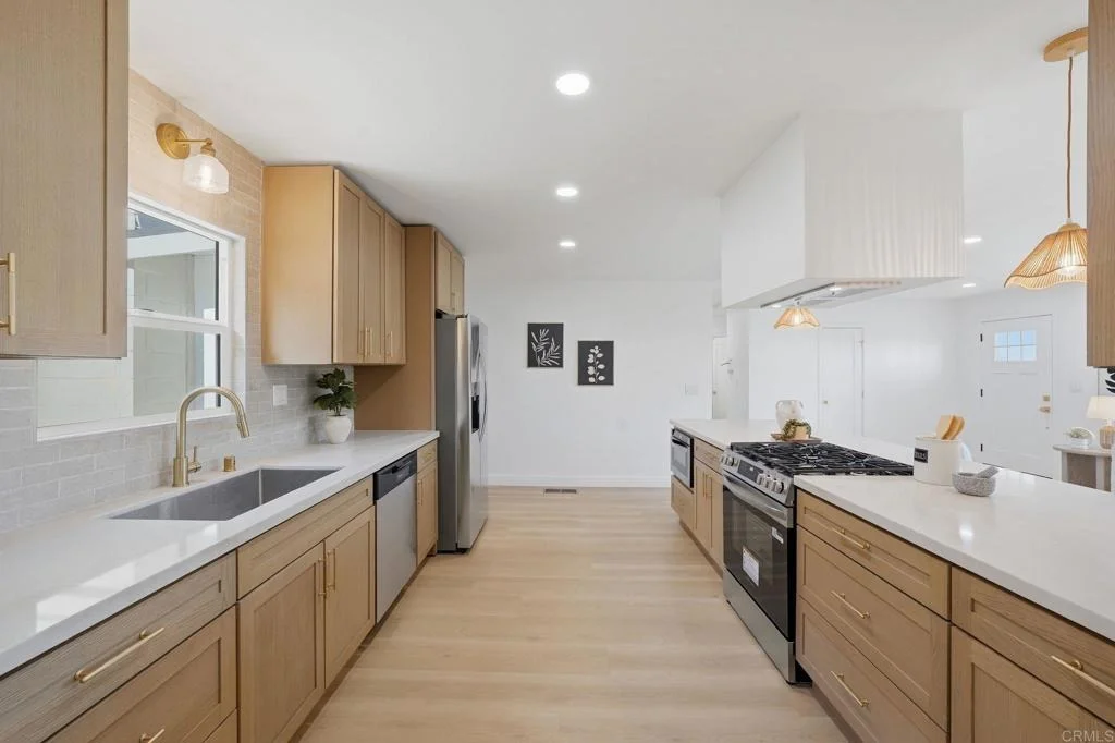 Photo of 7314 Stanford Avenue