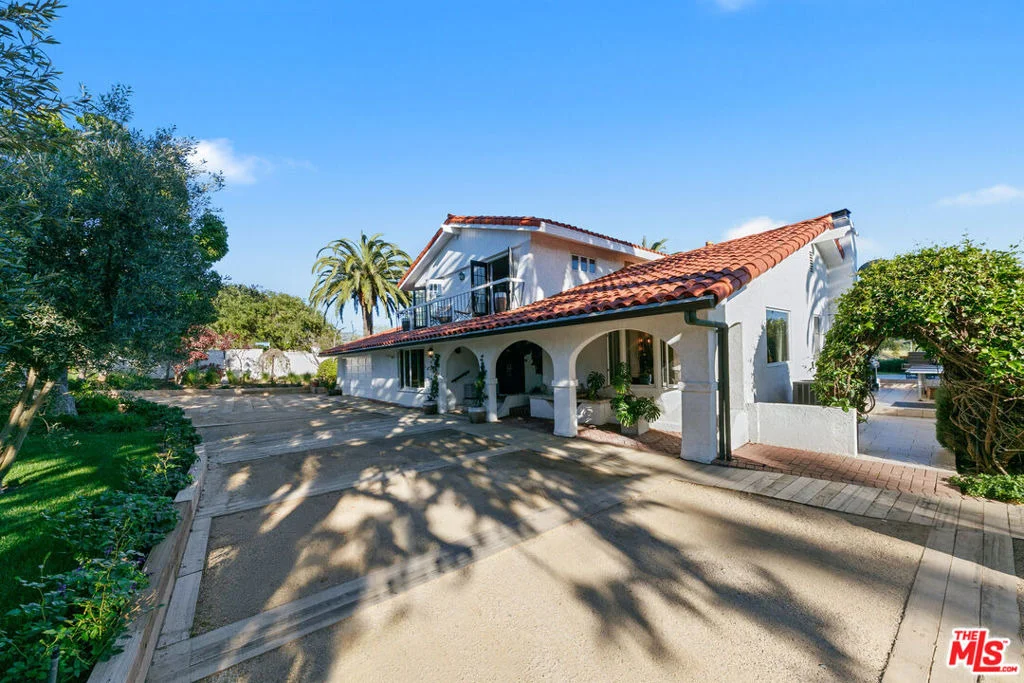 Photo of 6120 Cavalleri Road