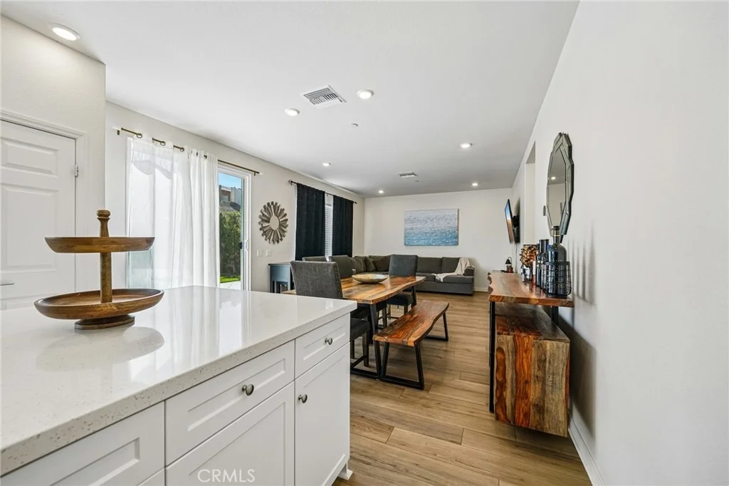 Photo of 4646 Florence